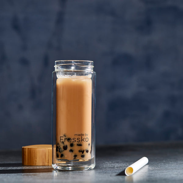 Milk bubble tea in glass TOUR Fressko flask 